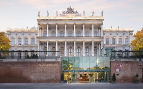 Palais Coburg Hotel